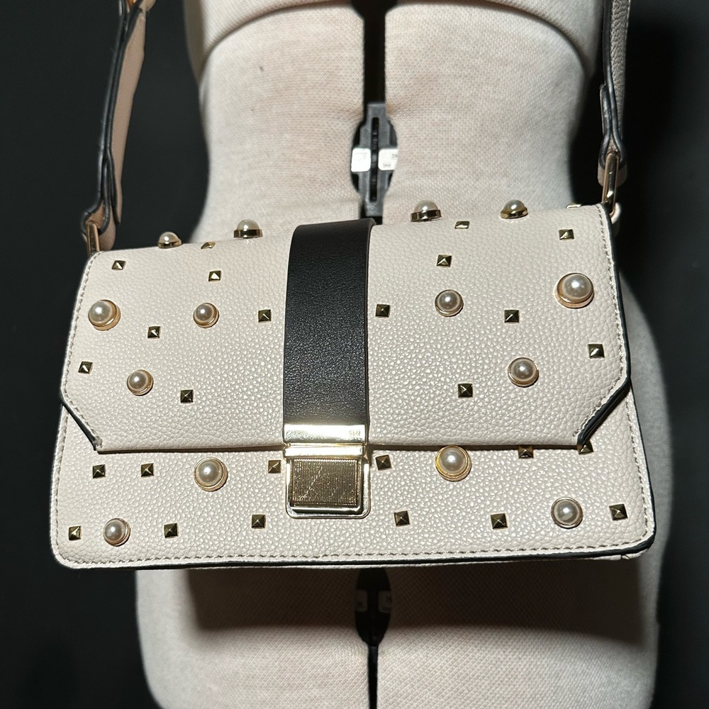 Glamorous Pearl Embellished Crossbody Bag